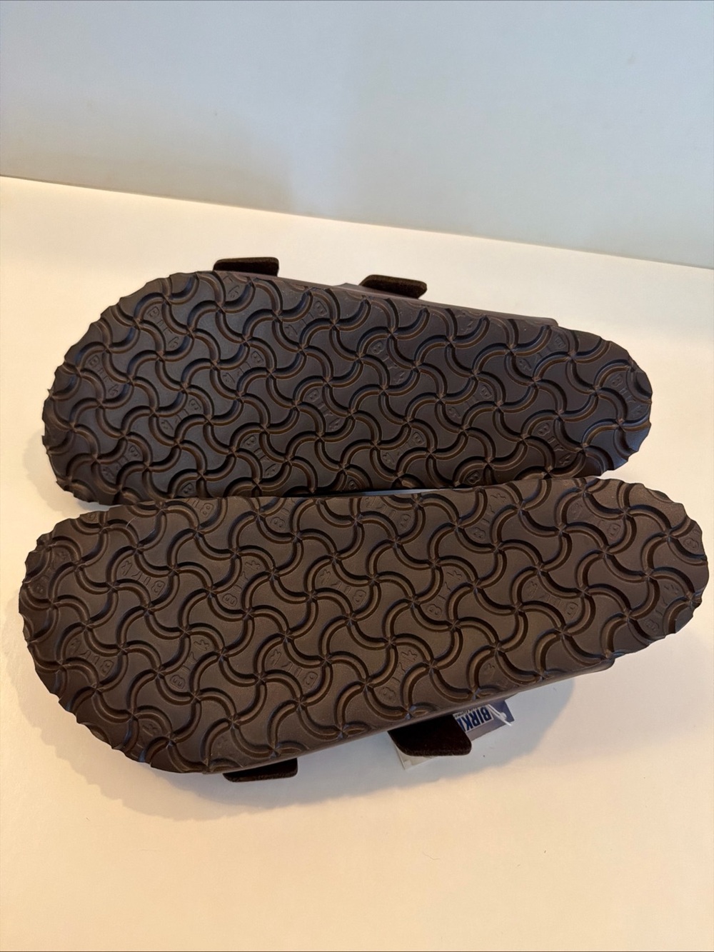 Birkenstock Arizona Two-Strap Sandal in Dark Brown Size EU 41 - Picture 5 of 7